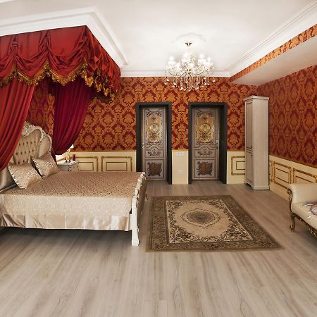 Dating Hotel Cherry Twins (Adults Only) Kyiv Exterior photo